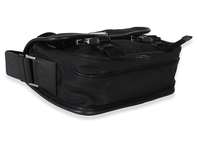 Bolsa Messenger Prada em Tessuto Saffiano preta com fivela dupla Preto - vista 7