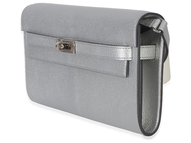Portafoglio Hermès Kelly Wallet To Go in pelle Chevre Chamkilight Argent Metallic PHW - vista 3