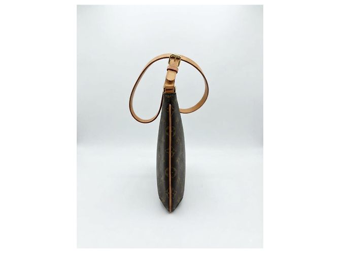 Borsa Louis Vuitton Musette Bagatelle in pelle Epi Marrone - vista 3