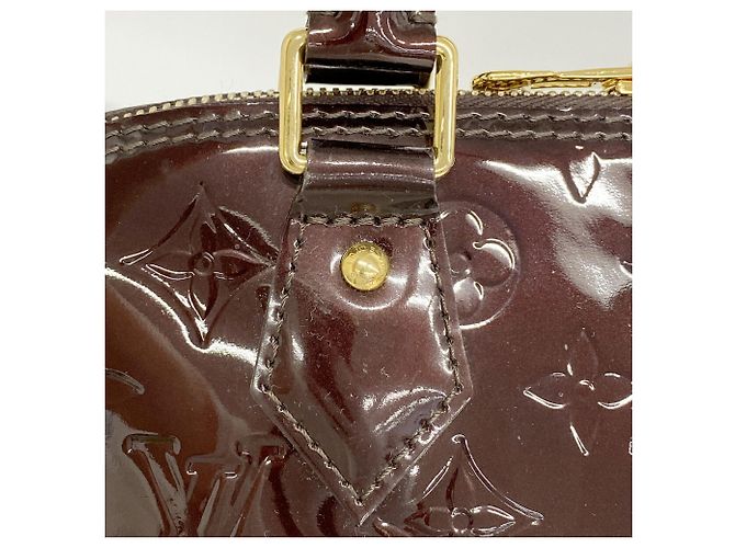 Borsa Louis Vuitton Alma GM Vernis Bordò - vista 9