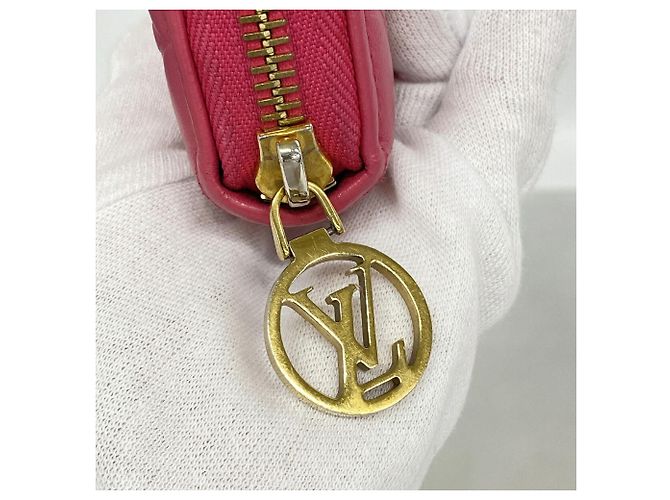 Carteira Louis Vuitton Monogram Coussin Zippy Rosa - vista 6
