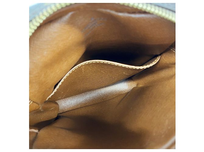 Borsa a tracolla Louis Vuitton Monogram Danube Marrone - vista 4