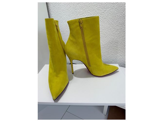 Christian Louboutin So Kate Booty 100 Suede Yellow 38.5 Giallo - vista 8