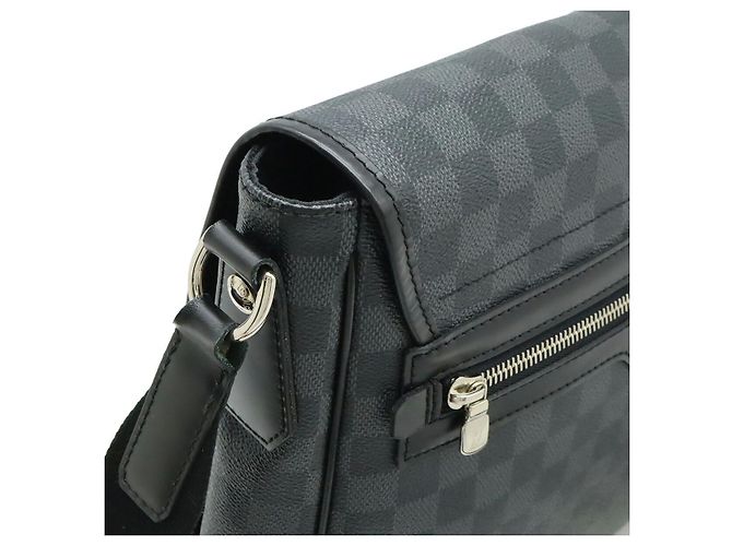 Borsa a tracolla Louis Vuitton Daniel MM Damier Graphite Nero Grigio - vista 4
