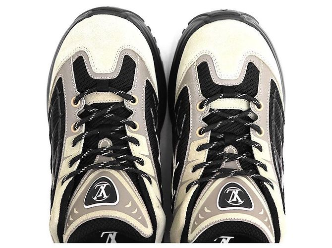 Sneakers Louis Vuitton Discovery Line Monogram Flower in pelle e mesh Nero - vista 11