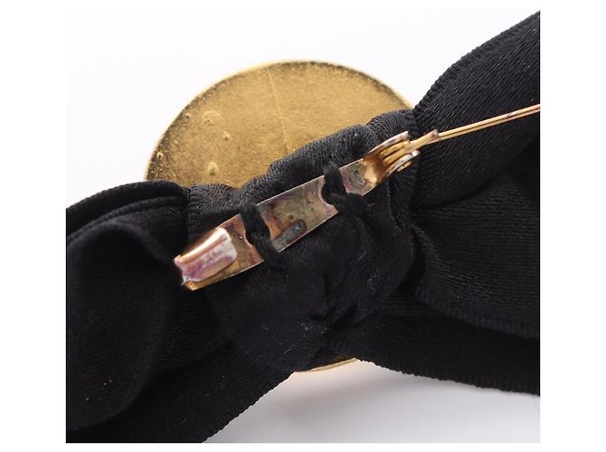 Spilla a medaglione con nastro nero e oro Chanel D'oro - vista 5