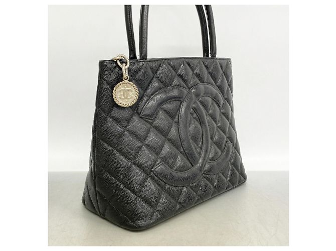 Borsa Tote Chanel in vitello martellato nero - vista 2
