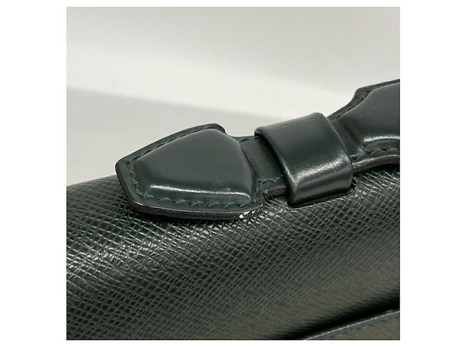 Borsetta Louis Vuitton Taiga Serviette Clado - vista 10