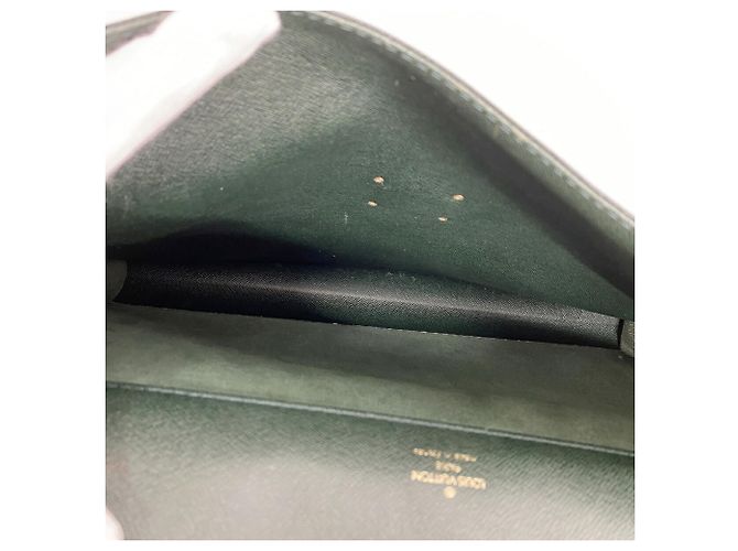 Borsetta Louis Vuitton Taiga Serviette Clado - vista 4