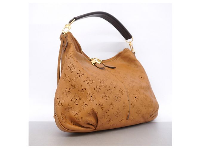 Borsa Louis Vuitton Mahina Selene PM Caramello - vista 2
