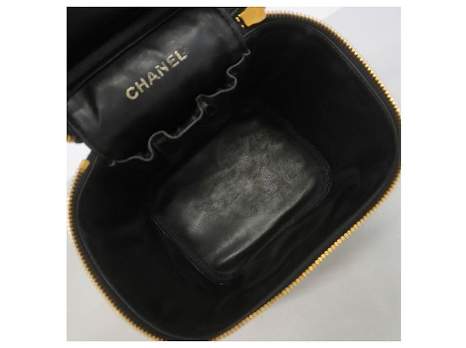 Borsa Vanity Chanel in pelle di vitello martellata nera Nero - vista 4