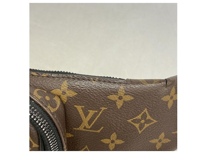 Sac banane Louis Vuitton Monogram Macassar Christopher Marron Noir - vue 6
