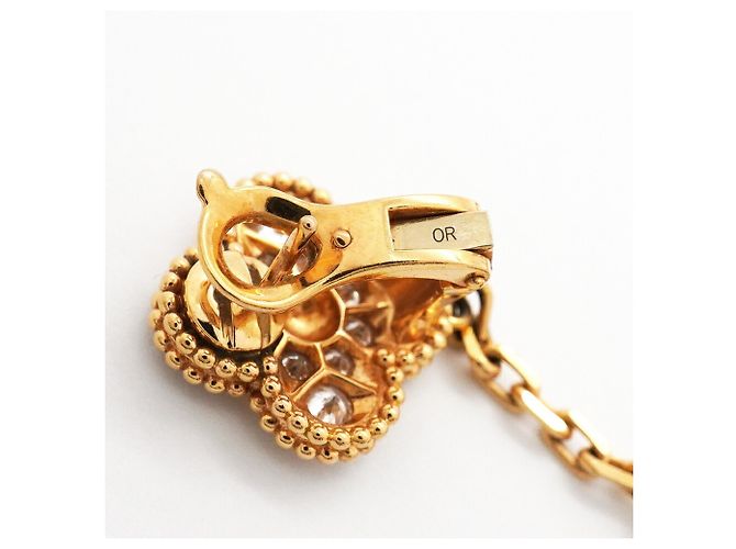 Orecchini Magic Alhambra Van Cleef & Arpels in oro rosa 18K - vista 5
