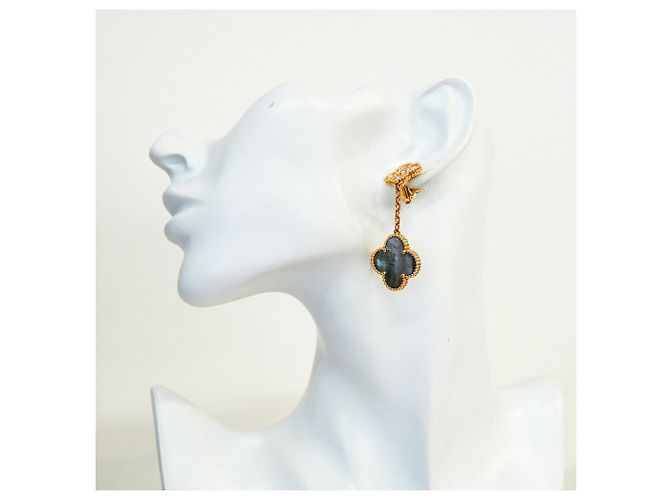 Orecchini Magic Alhambra Van Cleef & Arpels in oro rosa 18K - vista 7