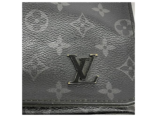 Borsa a tracolla Louis Vuitton Monogram Eclipse District PM Nero - vista 11