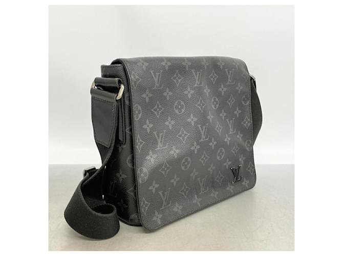 Borsa a tracolla Louis Vuitton Monogram Eclipse District PM Nero - vista 2