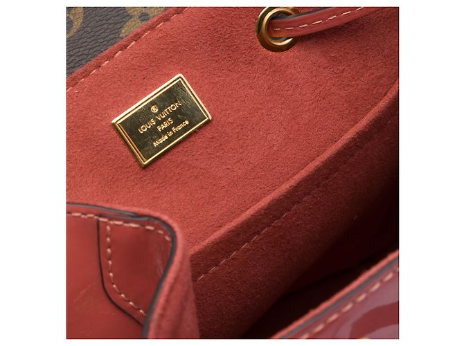 Louis Vuitton Red Monogram Vernis Hot Springs Rosso - vista 5