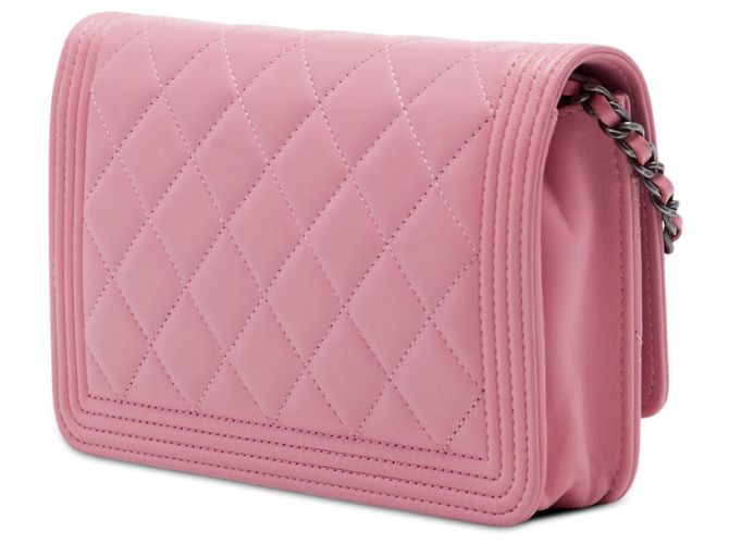 Chanel Boy Wallet On Chain aus rosa gestepptem Lammleder Pink - Ansicht 2