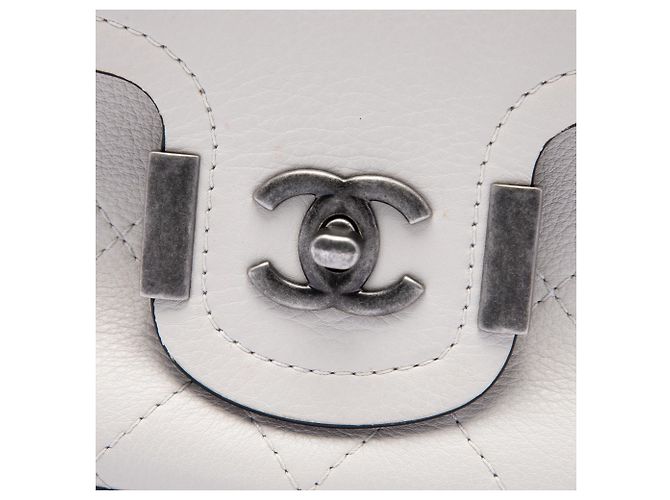 Chanel White Paris Greece Calfskin Archi Chic Flap Bianco - vista 5