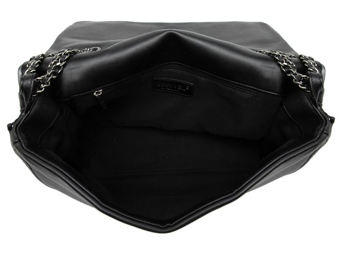 Chanel Black CC Lambskin Chic Knot Flap Schwarz - Ansicht 4