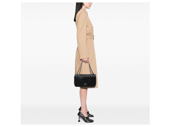 Chanel Black CC Lambskin Chic Knot Flap Schwarz - Ansicht 6
