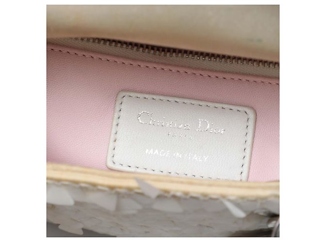 Dior Mini Lady Dior in pelle d'agnello satinata bianca decorata Bianco - vista 5