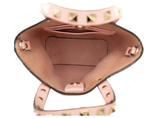 Tote Valentino Rockstud em couro de bezerro granulado rosa com corrente - vista 4