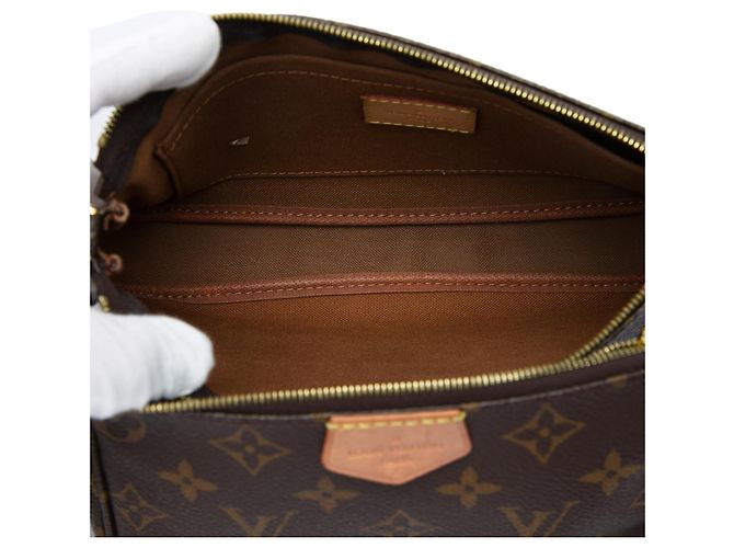 Louis Vuitton Brown Monogram Multi Pochette Accessoires Marrone - vista 4
