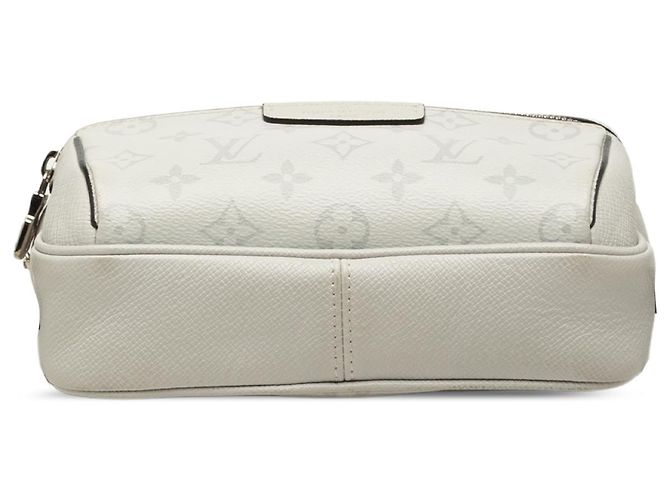 Bumbag Marsupio Louis Vuitton White Monogram Taigarama Outdoor Bianco - vista 3