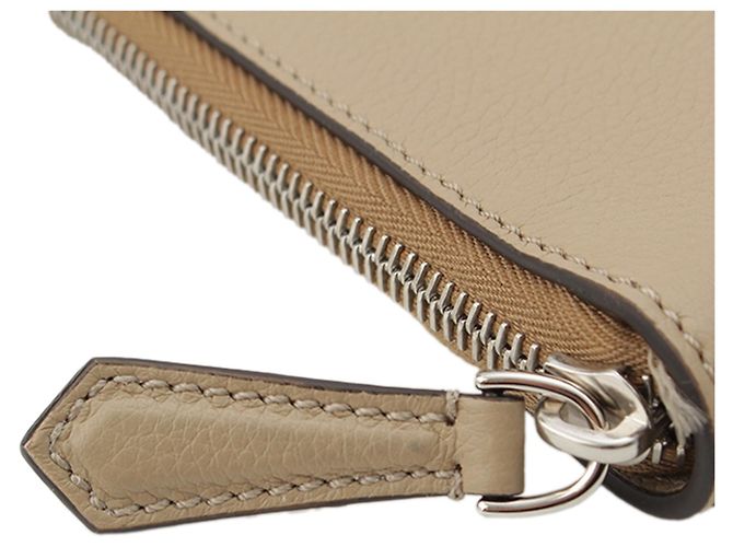 Portadocumenti e pochette con zip Fendi in pelle beige - vista 8