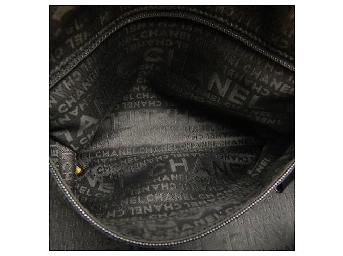 Borsa a tracolla Chanel Black Chocolate Bar Caviar Nero - vista 8