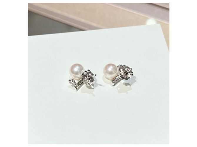 Orecchini Tasaki "petit" balance class in oro giallo 18K con perle e diamanti D'oro - vista 5