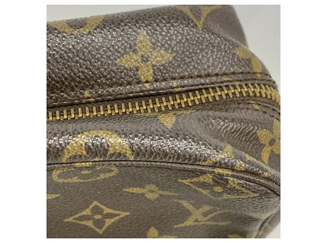 Borsa/Necessaire Louis Vuitton Monogram Toilette 28 Marrone - vista 7