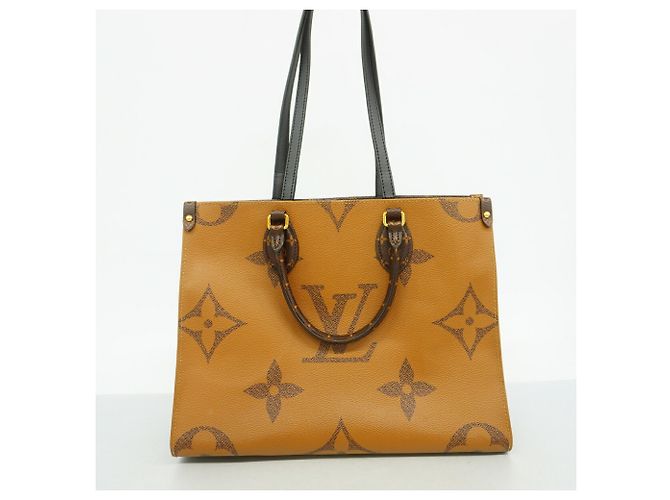 Borsa Tote Louis Vuitton Monogram Giant Reverse OnTheGo MM Marrone - vista 11