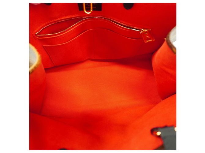 Borsa Tote Louis Vuitton Monogram Giant Reverse OnTheGo MM Marrone - vista 4