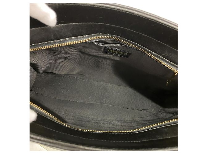 Chanel Tote Bag aus schwarzem Lammleder - Ansicht 4
