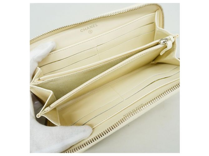 Chanel Ivory Langbeutel Roh - Ansicht 3