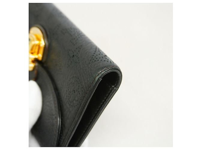 Louis Vuitton Mahina Portefeuille Amelia Long Wallet Nero - vista 7