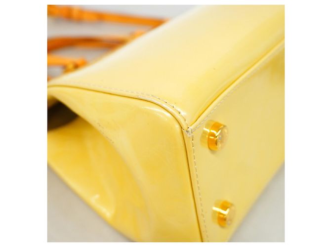 Borsa Louis Vuitton Vernis MM Corallo - vista 6