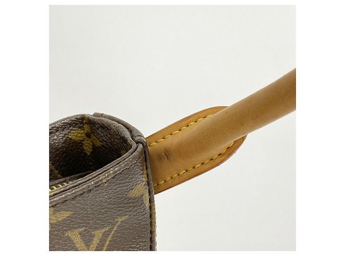 Bolso de hombro Louis Vuitton Monogram Looping GM Castaño - vista 9