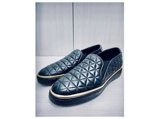 Sneakers Balmain Slip-On in Pelle Matelassé Nero e Oro - Nuove - Full Set D'oro - vista 10