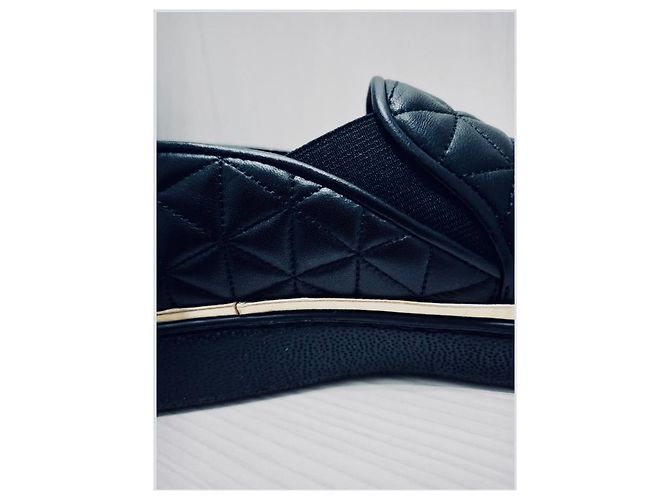 Sneakers Balmain Slip-On in Pelle Matelassé Nero e Oro - Nuove - Full Set D'oro - vista 5