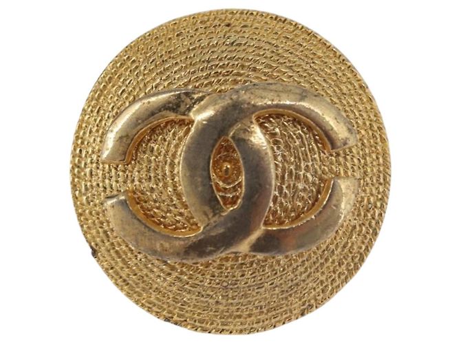 Chanel Vintage Round CC Clip-On Metal D'oro - vista 3