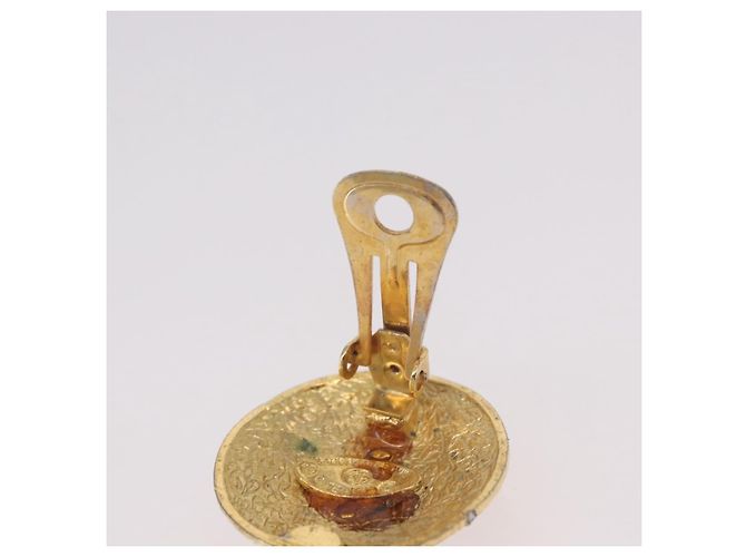 Chanel Vintage Round CC Clip-On Metal D'oro - vista 6