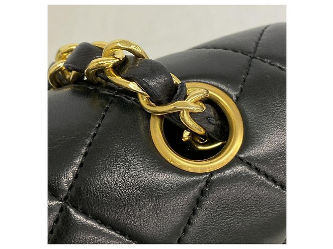 Borsa a tracolla Chanel Matelassé con catena Nero - vista 11