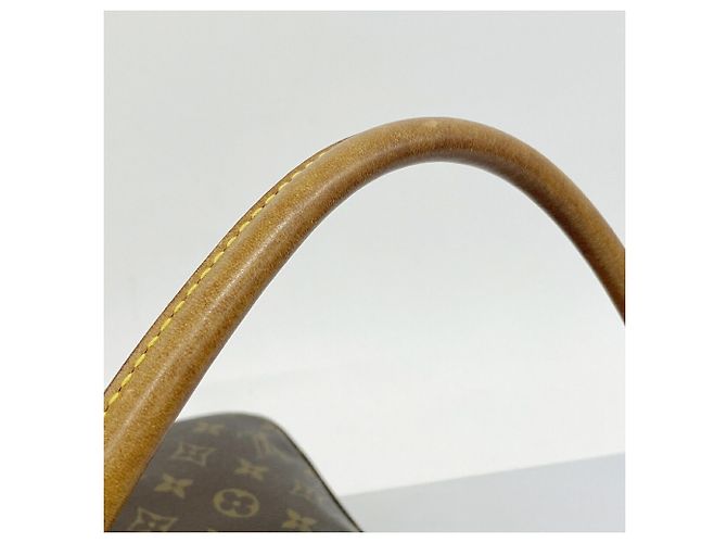 Bolso de hombro Louis Vuitton Monogram Looping GM Castaño - vista 7