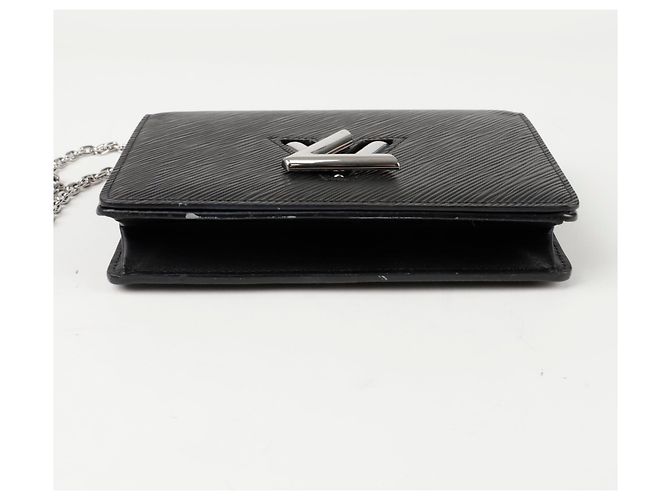 Louis Vuitton Cartera con Cadena de Cinturón Twist Negro - view 6