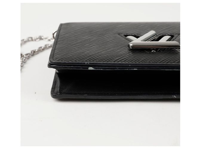 Louis Vuitton Cartera con Cadena de Cinturón Twist Negro - view 7