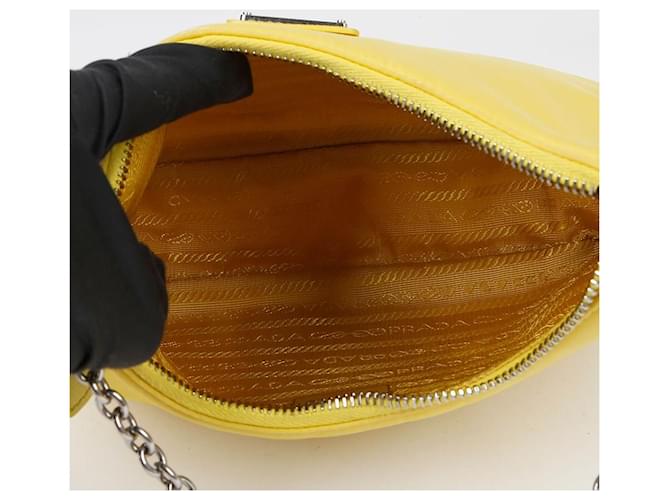 Prada Borsa a tracolla e crossbody Reedition Multi Hobo Giallo - vista 10