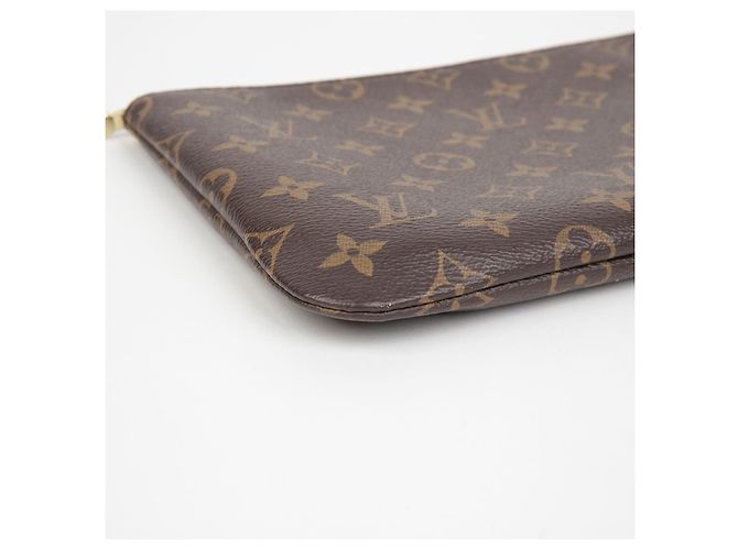 Louis Vuitton Étrier Voyage Pm Clutch Marrone - vista 6